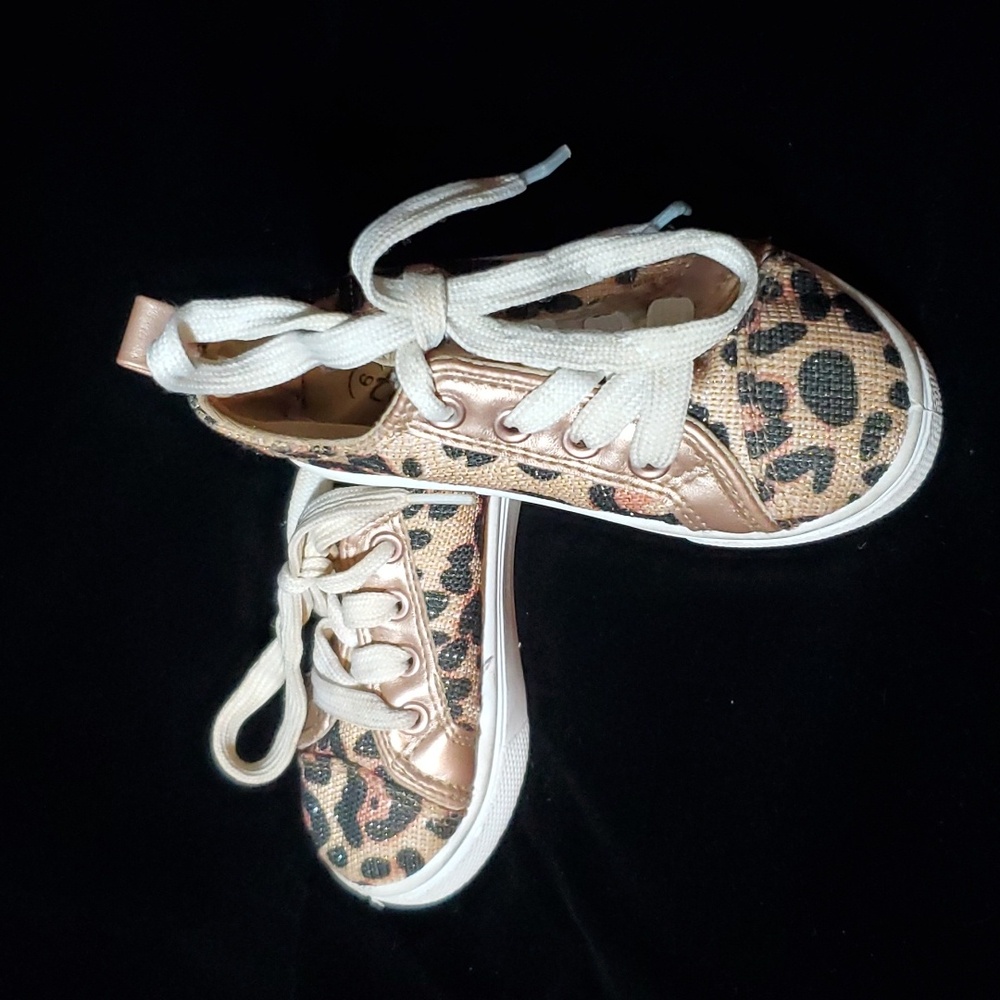 Toddler Size 6 Leopard Print Shoes
